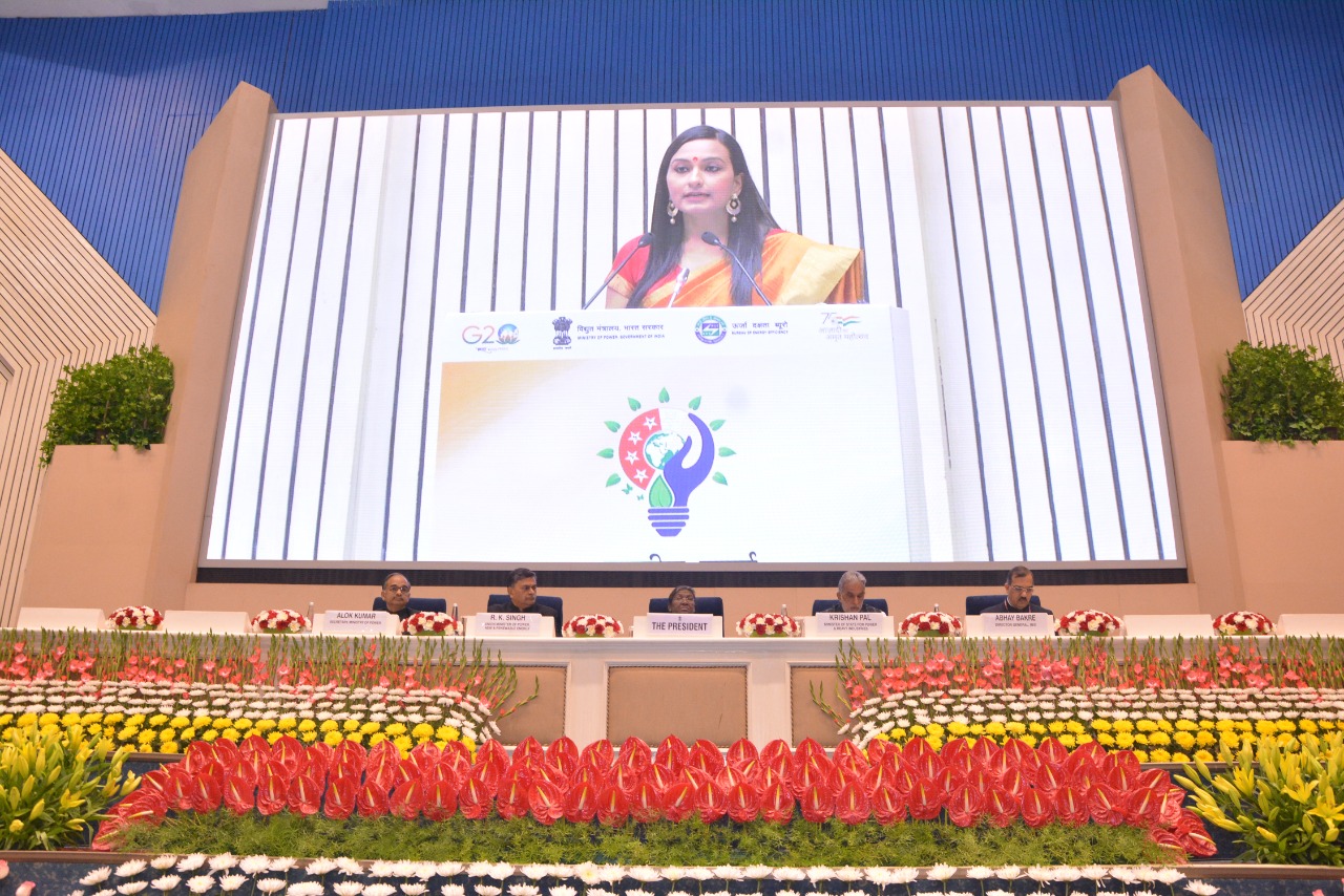 Best Female Emcee in Delhi/Gurgaon with President of India Government Event at Bharat Mandapam